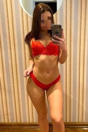 Проститутка Олеся Инди у метро Удельная